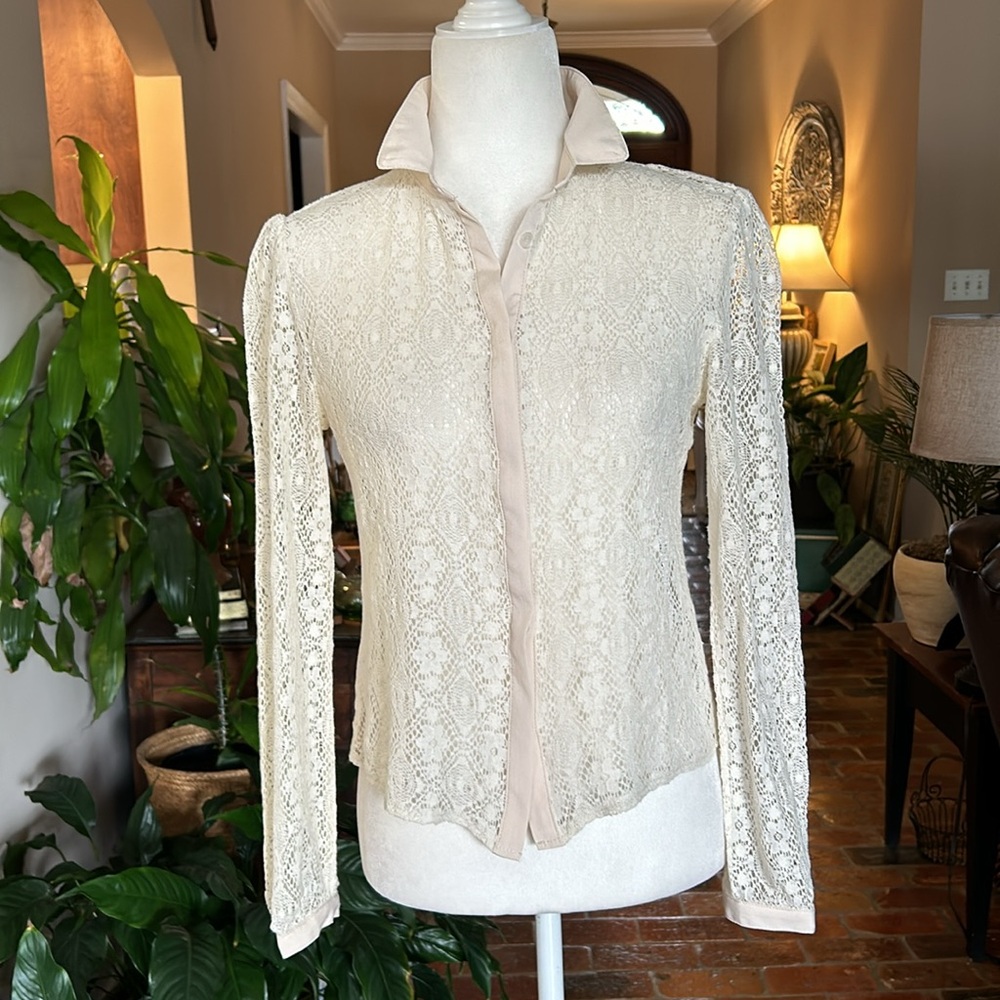 Alice Moon Lace button up top szS